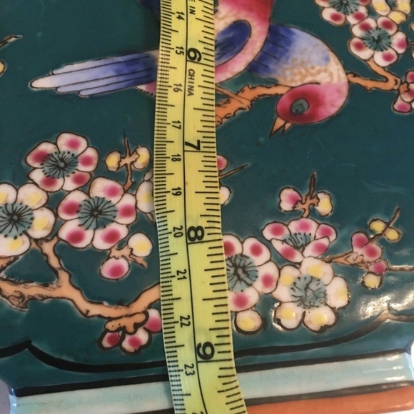 Beautiful Oriental Vase Numbered - Picture 11 of 11